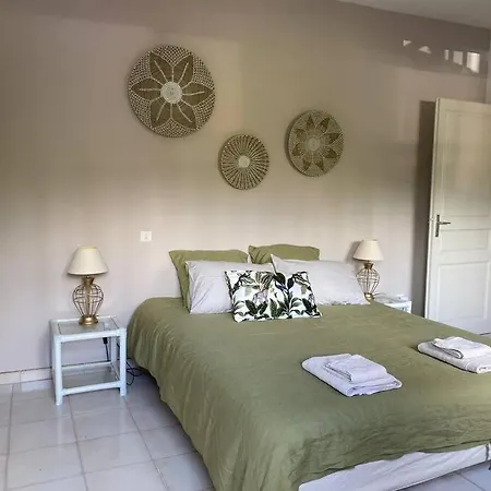 180 M2 Vue Piscine Climatisee Grand Jardin 5000 M2 Cloture Calme *