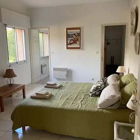 180 M2 Vue Piscine Climatisee Grand Jardin 5000 M2 Cloture Calme *