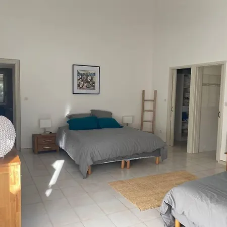 180 M2 Vue Piscine Climatisee Grand Jardin 5000 M2 Cloture Calme Villa