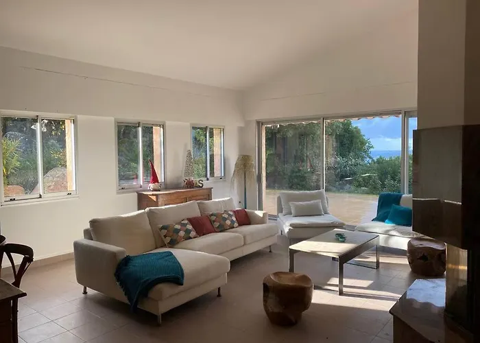 180 M2 Vue Piscine Climatisee Grand Jardin 5000 M2 Cloture Calme Villa