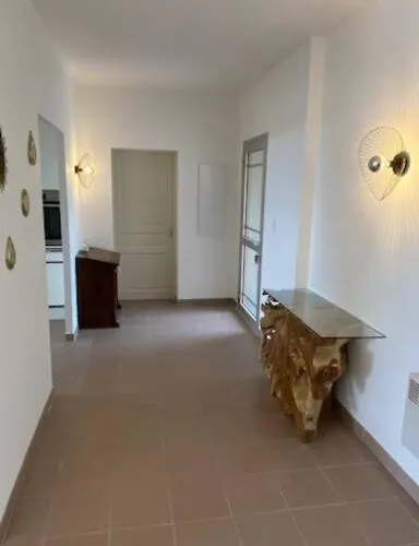 Villa 180 M2 Vue Piscine Climatisee Grand Jardin 5000 M2 Cloture Calme