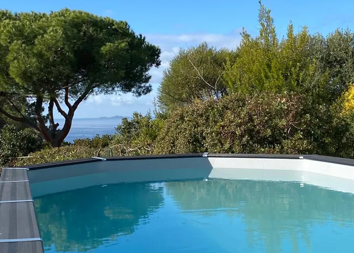 Villa 180 M2 Vue Piscine Climatisee Grand Jardin 5000 M2 Cloture Calme